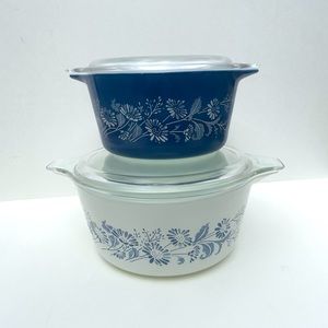 Vintage Pyrex Colonial Mist Casserole Dish - Set Of 2 With Lids